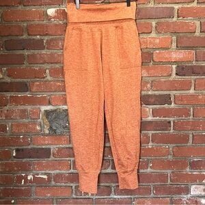 Aerie offline women's size small‎ fold over joggers size small rust orange NWOT
